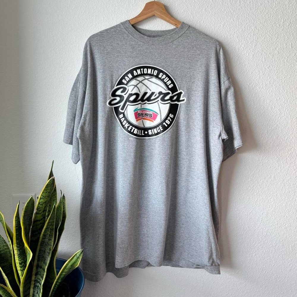 Vintage 90s NBA San Antonio Spurs Tshirt